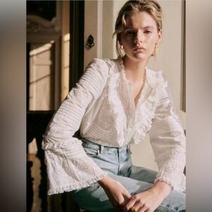 Sézane Nele Shirt in the color Ecru